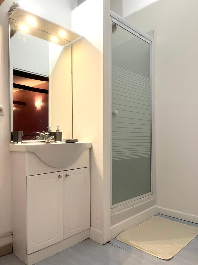 Chablis: Grand Studio En Plein Centre Ville מראה חיצוני תמונה